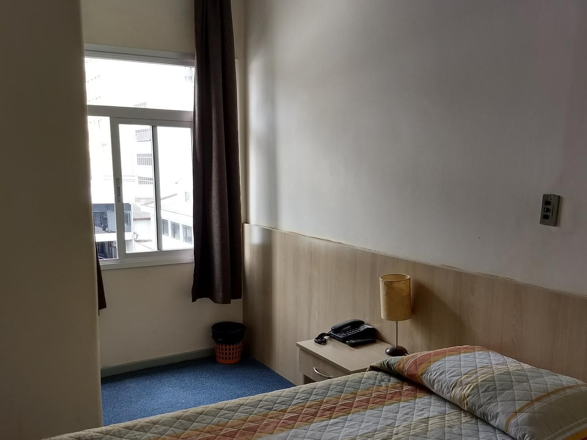 Euro Hotel Curitiba Luaran gambar